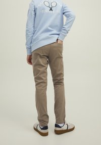 Jack & Jones Junior Chinosy