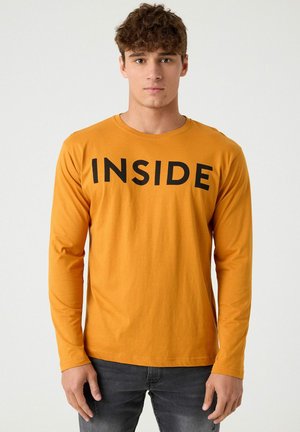 CON LOGO - Camiseta de manga larga - amarillo