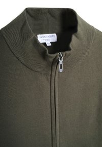Olijfgroen ritsjack met een hoge geribbelde kraag, gemaakt van een katoenmix, met een zilveren rits en een label met de naam "ANTONY MORATO."