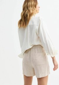 Thumbnail Image 4