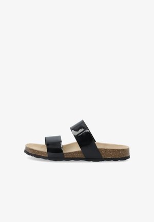 Zwarte patenten sandalen met twee brede banden, kurken voetbed en gestructureerde rubberen zool, met een gladde afwerking en minimalistisch design.