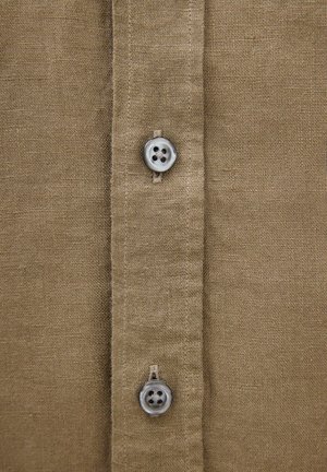 Oscar Jacobson, REG FIT CUT AWAY LINEN SHIRT - Camicia - army green