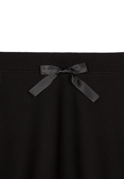 Tissu noir avec une taille texturée et un petit nœud en satin attaché au centre avant.