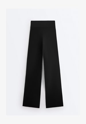 OYSHO HIGH-RISE COMFORT STRAIGHT-LEG - Hlače - black