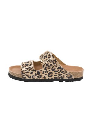 Slip-On-Sandale mit leopardenprintbesetzten Riemen, zwei verstellbaren Schnallen, konturiertem Korkfußbett und schwarzer Gummisohle, seitlich dargestellt.