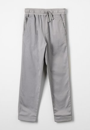 Lysegrå bukser med elastisk talje, snørre, to sidelommer, lige ben og en glat tekstur.