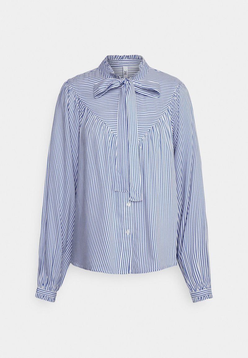 Chemise boutonnée rayée bleue et blanche avec un col pointu, un détail de nœud au cou et des manches longues froncées. Tissu doux avec une texture lisse.