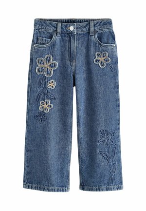 Denim-Culottes mit weitem Bein in mittlerem Blau. Mit floraler Stickerei in Creme und Dunkelblau auf der Vorderseite. Fünf-Taschen-Design.