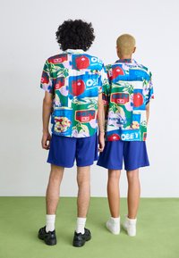 Obey Clothing FRUIT CANS UNISEX - Ing - white/multi-coloured