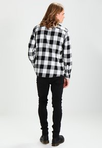 Only & Sons ONSGUDMUND CHECKED SHIRT - Camisa - cloud dancer