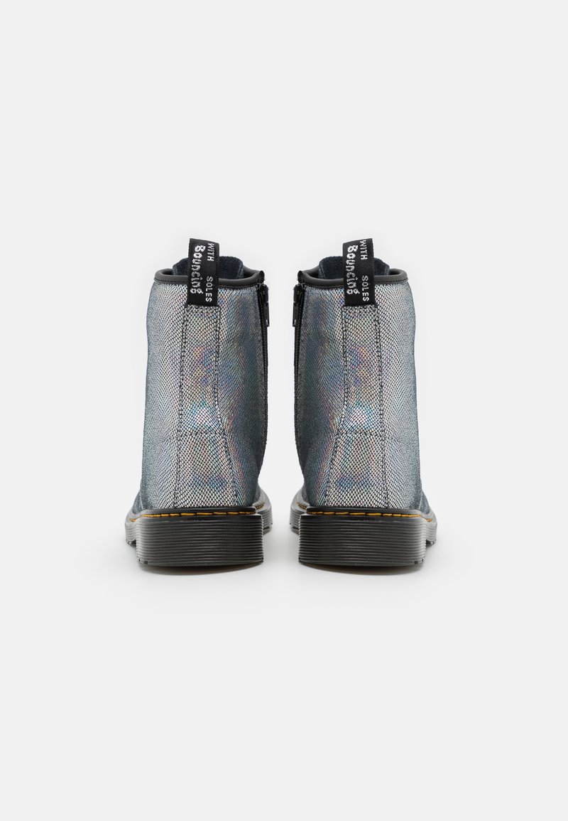Kinder Booties | Dr. Martens 1460 Y Schnürstiefelette silver iridescent/silberfarben - SA61376 Kinder Booties | Dr. Martens 1460 Y Schnürstiefelette silver iridescent/silberfarben - SA61376