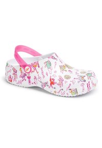 Zuecos blancos con patrones de personajes de dibujos animados coloridos, banda trasera rosa y superficies texturizadas. Fabricados con material sintético ligero y duradero.