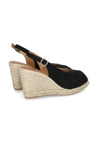 Zwarte suède wedge schoenen met een slingback band, met een jute-gewikkelde hak en een gesloten teen ontwerp.
