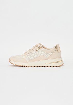 Sneakers laag - cream comb