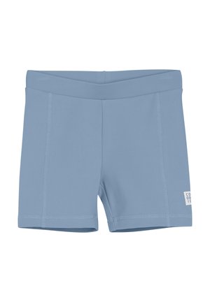 Hellblaue Badehosen aus einem glatten, dehnbaren Material, mit flachen Nähten und einem Logo an der unteren rechten Seite. Entworfen für Komfort und Langlebigkeit.