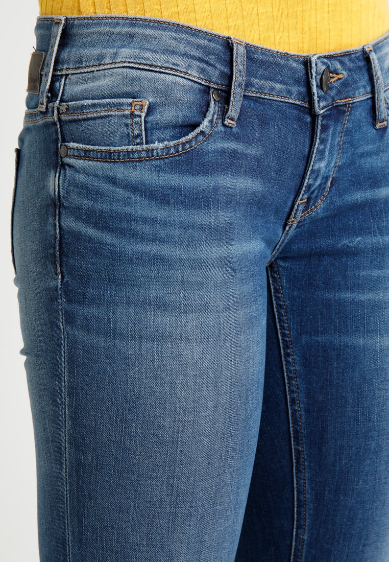 mustang gina skinny low rise