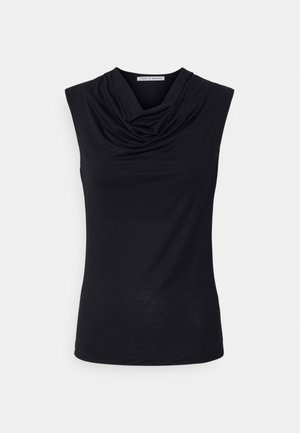 Top noir sans manches avec un col bénitier drapé, une silhouette ajustée et un tissu lisse, étiqueté "Tiger of Sweden" à l'intérieur du col.