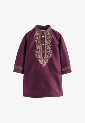Weinrote traditionelle Tunika mit goldener Blumenstickerei vorne und an den Manschetten, drei Holzknoepfen und Stehkragen.
