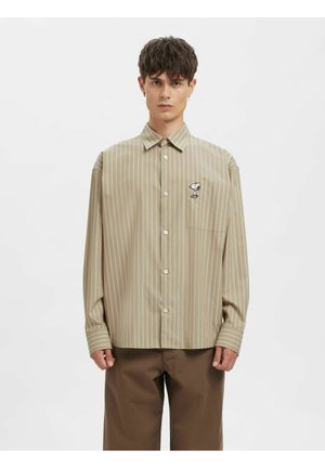 RELAXED FIT - Skjorte - weathered teak