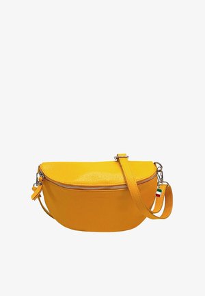 Gelbe Lederhandtasche mit rundem Design, einem Reißverschluss an der Oberseite und einem abnehmbaren Schulterriemen. Verfügt über einen kleinen Charm in Form der italienischen Flagge als Akzent.