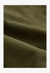 Unselected, khaki green