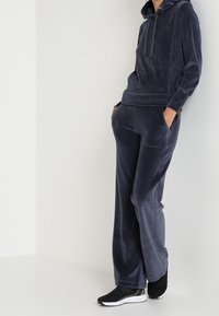 Champion Luvtröja - dark blue