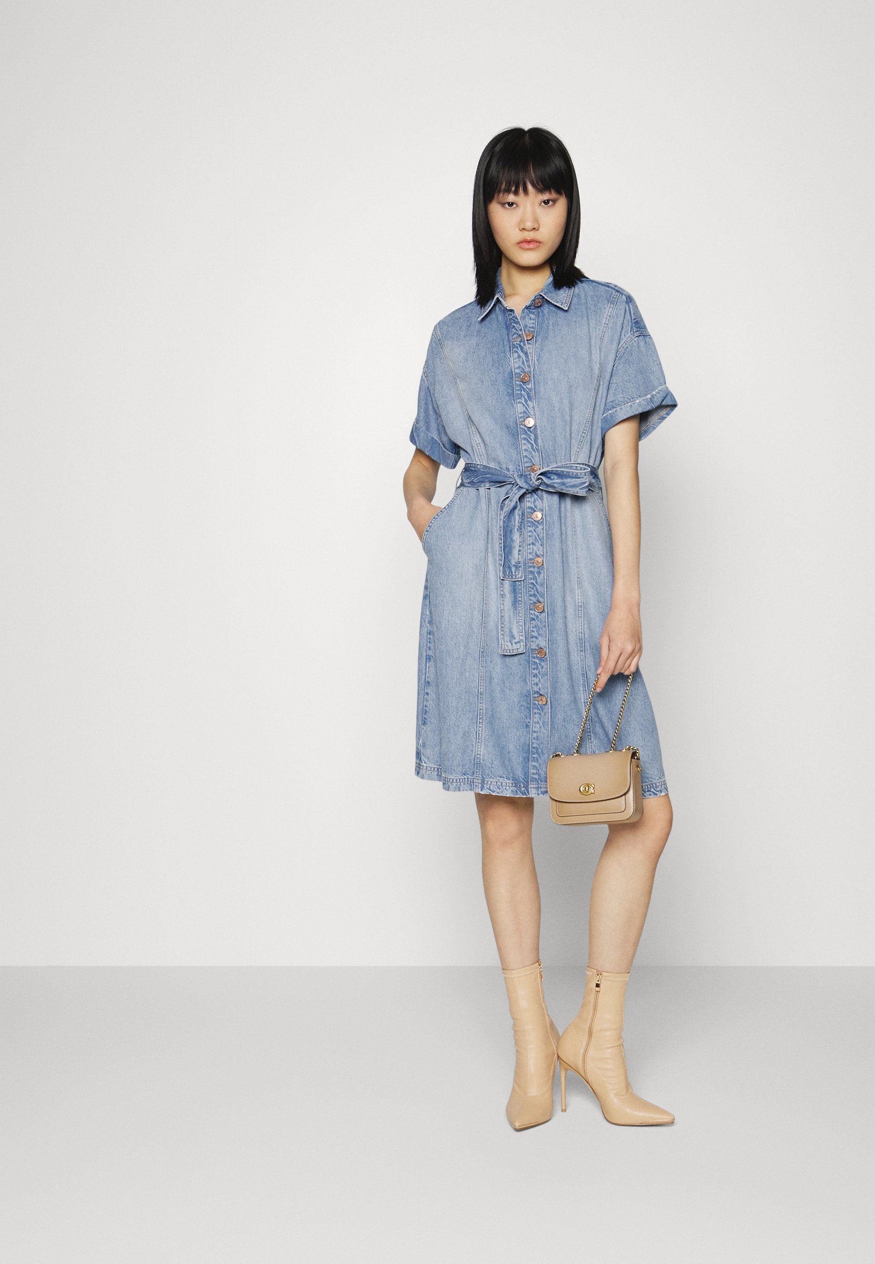 Lounge Nine POMI DRESS - Vestito di jeans - soft blue denim/carta da  zucchero - Zalando.it