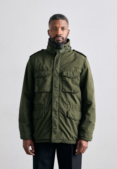ASPESI NEW CAMP - Jachetă parka - green