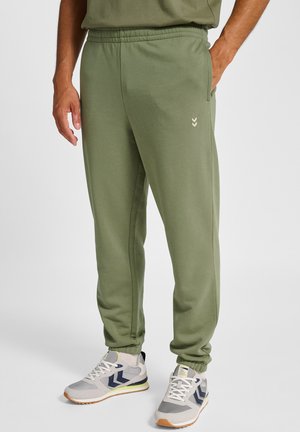 - Spodnie treningowe