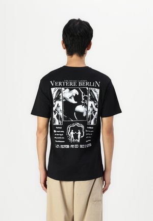 Vertere Berlin SECRET GARDEN UNISEX - T-shirts print - black
