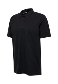 Schwarzes Kurzarm-Poloshirt mit Zwei-Knopf-Leiste und traditionellem Kragen, auf weißem Hintergrund dargestellt.