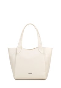 Witte leren totebag met gevoerde handvatten, een gestructureerde vorm, gladde textuur en een subtiele verdiept logo aan de voorkant.