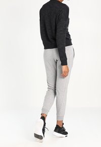 Reebok Felpa - black