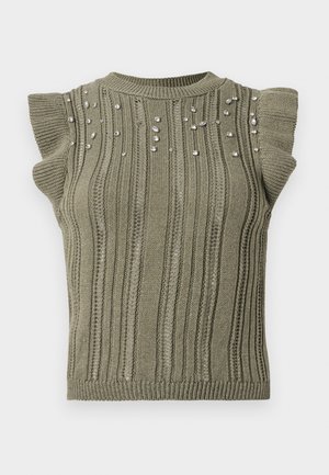 Top en tricot kaki avec texture côtelée, manches courtes à volants et accents de gemmes dispersés sur le devant. Encolure ras du cou et silhouette ajustée.