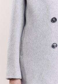 Filippa K Cappotto corto - grey