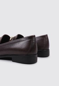 Sandra Fontán Slipper - burgundy