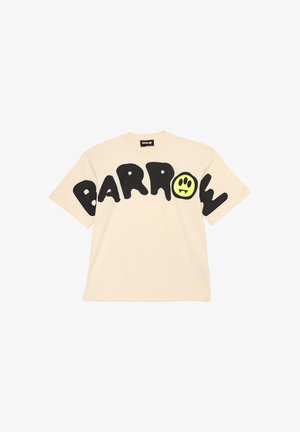 T-shirt beige a maniche corte con grande scritta nera "BARROW" sul petto, che presenta un'icona di faccina sorridente gialla con zanne da vampiro all'interno della "O".