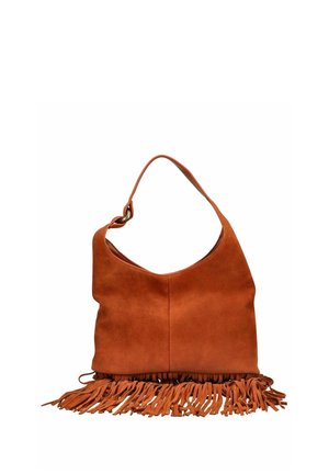 Sac d'épaule en daim couleur rouille avec franges le long du bord inférieur et une bandoulière unique ornée d'un détail en anneau métallique.