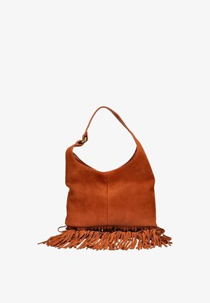 Bolso de hombro de ante color óxido con flecos a lo largo del borde inferior y una sola correa con detalle de anillo metálico.