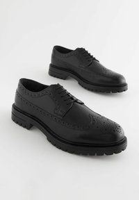 Next CLEATED BROGUE  - REGULAR FIT - Business sko - black