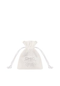 White drawstring bag made of soft fabric, featuring a silver logo "CHIC BY LIRETTE" and radiating lines design.