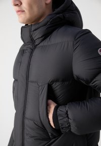 Colmar Originals MENS - Dūnu mētelis - black