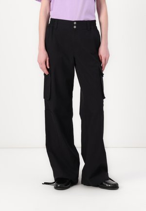 PANT - Cargobukse - black