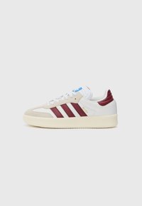Niet geselecteerd, white/shadow red/off white