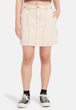 - Spódnica trapezowa