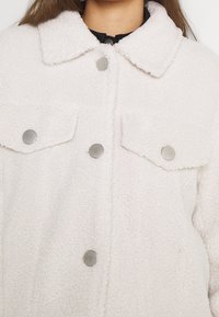 VILA Winterjacke - off-white
