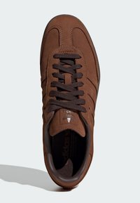 adidas Originals SAMBA  - Tenisky - preloved brown  aurora coffee  gum