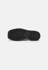 Clarks Botki