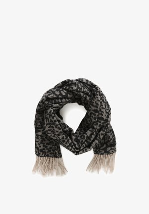Foulard con stampa leopardo che presenta tonalità di nero e grigio, realizzato in un morbido tessuto con lati frangiati di un colore chiaro a contrasto.
