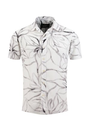 Camisa blanca de manga corta con botones, con patrones abstractos de hojas en tonos grises y negros y cuello clásico, sobre fondo liso.